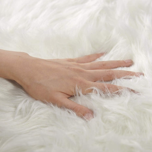 2x3 SERISSA Faux Sheepskin Fur Area Rug White Fur Chair Cover Seat Pad Small Fuzzy Rug for Bedroom Floor Sofa Living