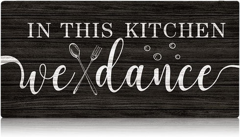 FWIEXA In This Kitchen We Dance Rustic Wood Sign, Funny Wall Art Sign Plaque, Farmhouse Wooden Hanging Wall Decor for