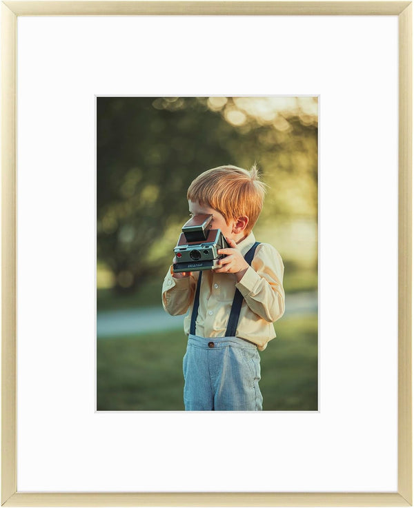 Frametory 8x10 Gold Aluminum Picture Frame - Set of 1, Ideal for 5x7 Photos with Mat or 8x10 Without Mat