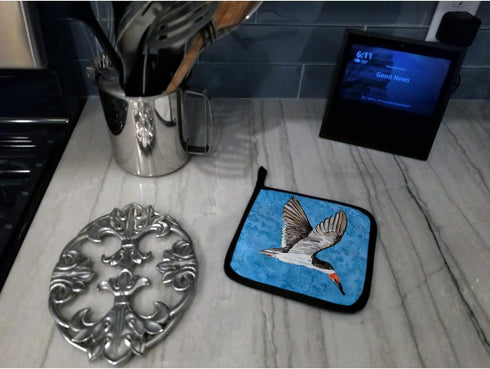 Caroline's Treasures 8692PTHD Bird on Blue Pair of Heat Resistant Pot Holders, 7 1/2 x 7 1/2