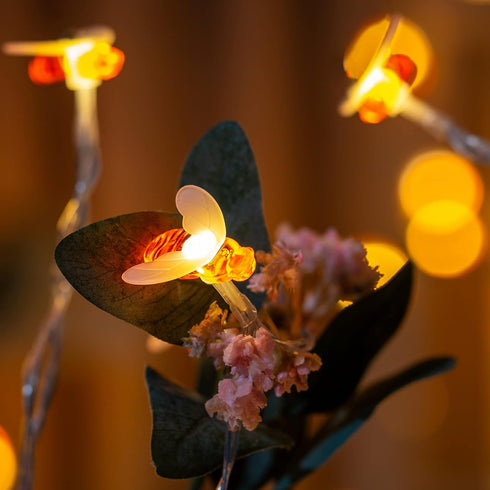 SWEET SHINE 100 50 Bee String Lights, ft USB Powered Decorative LED Novelty String Lights (Bee)