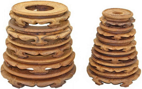 Elegant Wooden Vase Stand for Collectibles and Plants - Goldy & Wendy