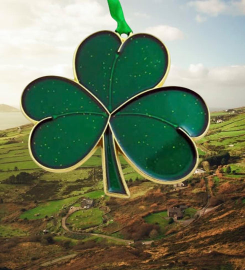 Irish Christmas Ornament, Shamrock Symbol of Ireland, 3 7/8 Inch Tree Decoration