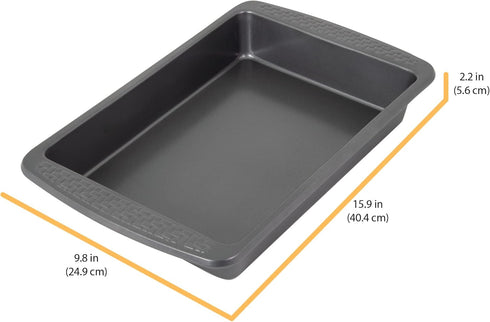 Chicago Metallic Everyday Non-Stick Cake and Brownie Pan. Perfect for making traditional cakes,casseroles, macaroni and cheese, and more by Chicago Metallic