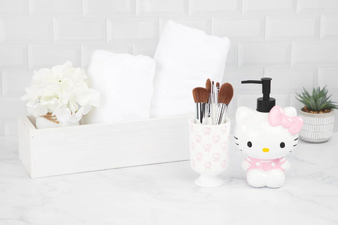 Cute Hello Kitty Pink & White Soap Dispenser - Fun Resin Lotion Pump for Your Bathroom