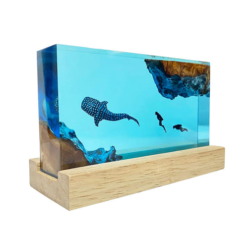 Simulated Ocean Landscape Whale Shark Diver Night Light, Handmade Resin Solid Wood Art Decor for Home Decoration