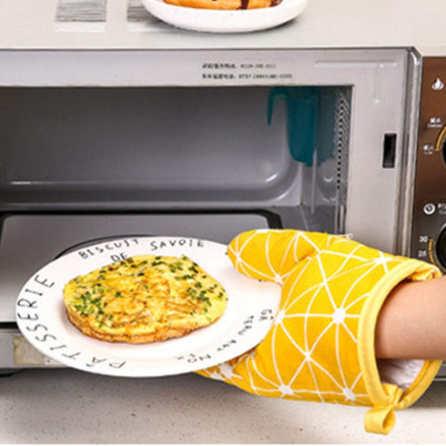 Oven Mitts and Potholders BBQ Gloves, 4-Piece Set Yellow, Non-Slip Cooking Gloves for Baking Grilling
