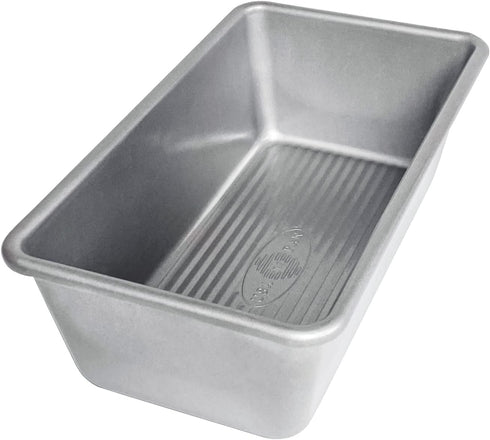 USA Pan Bakeware Nonstick Standard Bread Loaf Pan, Seamless 8 x 4.5 x 2.75