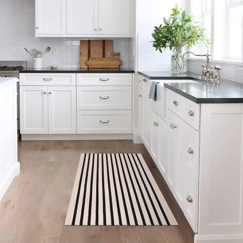 LEEVAN Washable Proch Rug, Soft Entryway Rug 2.3'X3.6', Black and White Cotton Woven Bathroom Decor