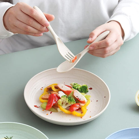 M&F 4 Pack Portable Utensils Set with Case, Reusable Wheat Straw Cutlery Set for Travel, Fork Spoon Cutter for Kids