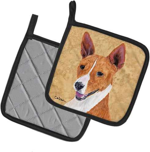 Caroline's Treasures SC9124PTHD Basenji Wipe Your Paws Pair of Pot Holders, Kitchen Heat Resistant, 7 1/2 x 7 1/2