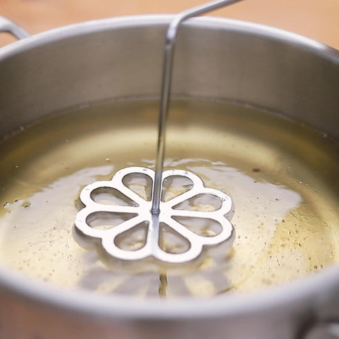 ABOOFAN Achappam Mold Flower Bunuelos Mold Rosette Maker Timbale with Handle Iron Set for Cookie Cutter