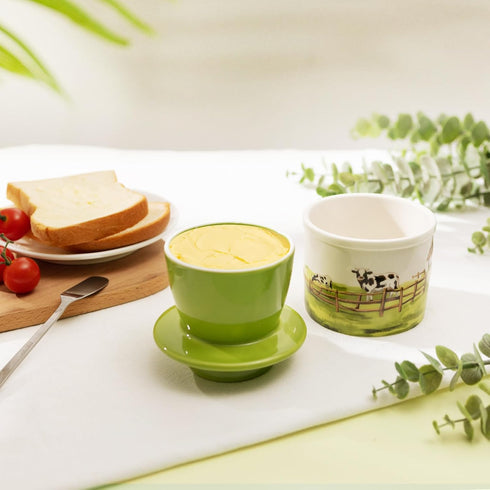 XRBEOU Countertop, Counter Ceramic Butter Crock With Lid for Embossed Cow Butter Holder Container for with Water