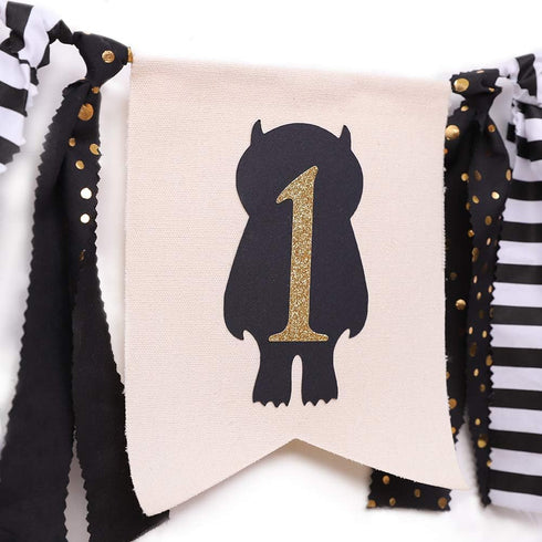 WAHAWU 1st 1st) Wild One Banner for Birthday - Black and Gold , Baby Boy's Shower Decorations , Photo Decoration Props