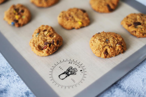 Silicone Baking Mats, Half Size Baking Sheet Liners, Pack Of 4, Oven Safe, Non-Stick, Perfect for Cookies and Cakes