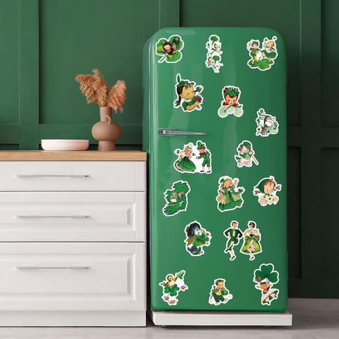 Whaline 16Pcs St. Patrick's Day Retro Refrigerator Magnets, Green Shamrock Decorative Fridge Stickers
