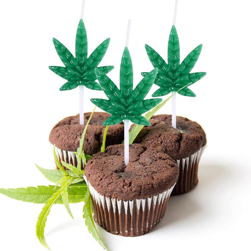 Lothee 5 Pieces Leaf Shape Candles, Weed Leaf Cupcake Candles, Pot Leaf Tealight Candles for Birthday Celebrations