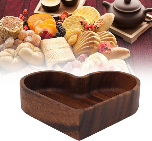 Pssopp Wooden Serving Platter, Heart Shape Smooth Textured Table Tray for Tea Food Snack Kitchen Utensils (14.5x14.5cm)