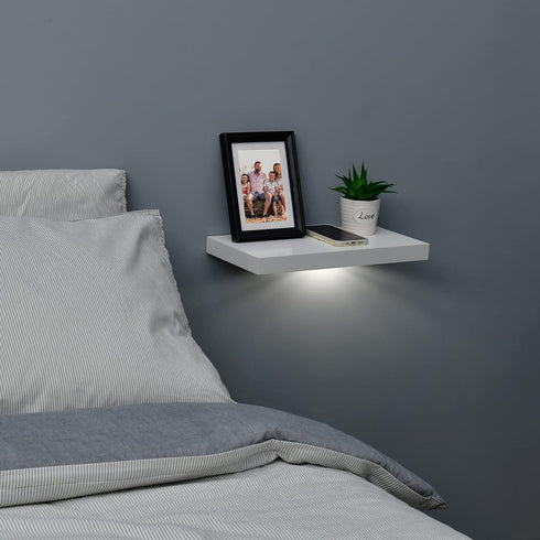 WELLAND White Floating Shelf with Motion Sensor Light, Wall Mounted Storage Shelf, Floating Nightstand for Bedroom