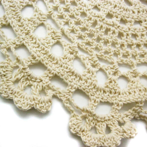 kilofly Handmade Crochet Round Cotton Lace Table Placemats Doilies Value Pack, 4 Medallion, 13 x 13 Inch, Beige