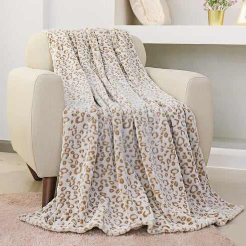 FY FIBER HOUSE Cheetah Print Blanket, Flannel Fleece Throw Blanket with 3D Leopard Print, 50"X60"
