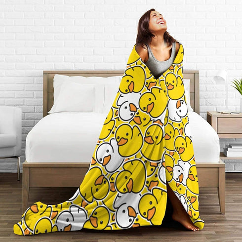 Perinsto 80"X60" Cute Rubber Ducks Throw Blanket Ultra Soft Warm All Season Cartoon Duckies Decorative Fleece Blankets