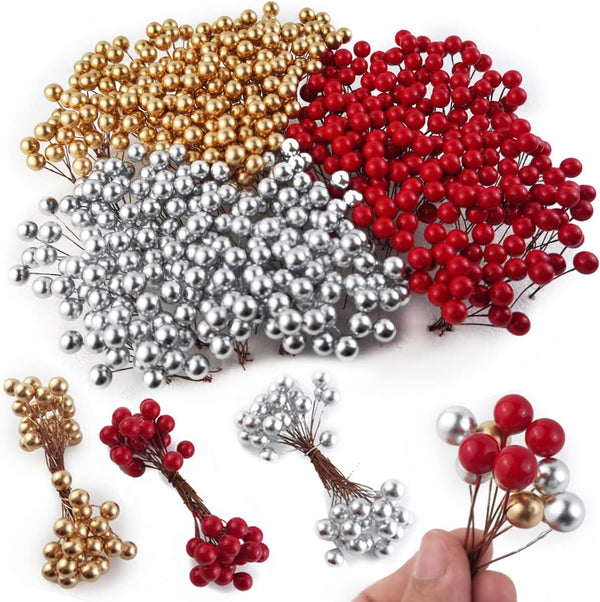 GXXMEI 300PCS Artificial Holly Berries, Mini 10 mm Fake Berries Decor on Wire