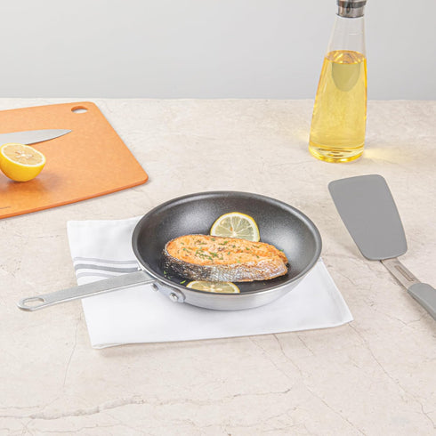 Restaurantware-Met Lux 9 Inch No-Stick Fry Pan, Induction-Ready Black Aluminum Cooking Skillet