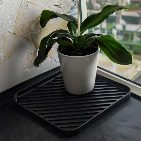 Black Silicone Organizer Tray for Kitchen Sink and Bathroom, Non-Slip Dishwasher Tray, Versatile Drawer Organizer