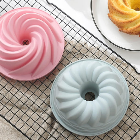 6.4 Inches Novelty Round Baking Cake Pans, Non-Stick Silicone Fluted Tube Pans Set, 4 Pieces