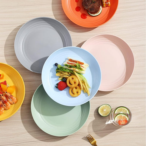 Berglander 9 Inch Plastic Deep Dinner Plates, Set of 8 Reusable Unbreakable Dishes for Pasta Bowls, Microwave Safe
