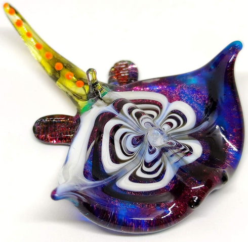 Manta Ray Figurine Handmade Glass – Tiny Blown Glass Animal – Miniature Collectible Ocean Décor Gift