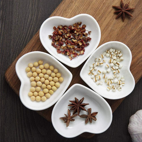 Ceramic Heart Shape Sauce Dish, Mini Seasoning Dishes, Sushi Dipping Bowl, Set of 4 (White)