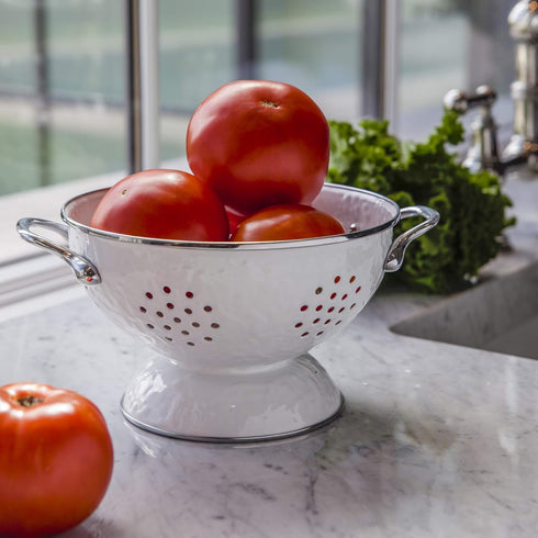 Golden Rabbit Enamelware 1qt Petite Colander in Solid White