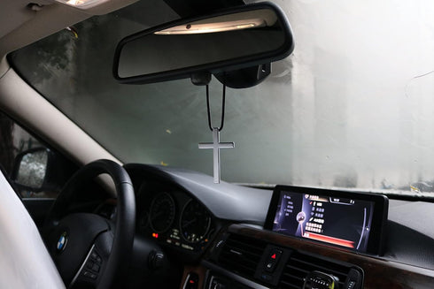 Cross Hanging Ornaments for Car Rear View Mirror, Metal Car Charm Pendant Decoration for Car, Truck, Home Decor (Silver)
