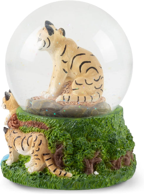 Elanze Designs Endangered Clouded Leopard 100MM Glitter Water Wind Up Musical Snow Globe, Plays Tune