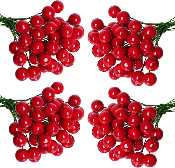 Lystaii 200pcs Artificial Holly Berries Mini 10 mm Christmas Fake Berries with Wire