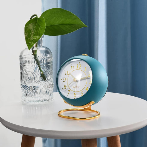 Tetino Analog Alarm Clocks,Retro Backlight Cute Simple Design Small Desk Clock with Night Light,Silent