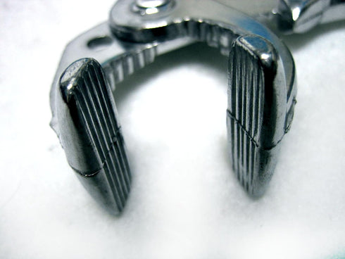 New Aluminum Tongs For Hot Pot Hot Plate Grabber Oven Pizza Pan Dish Pot Holder by Pot Grabb