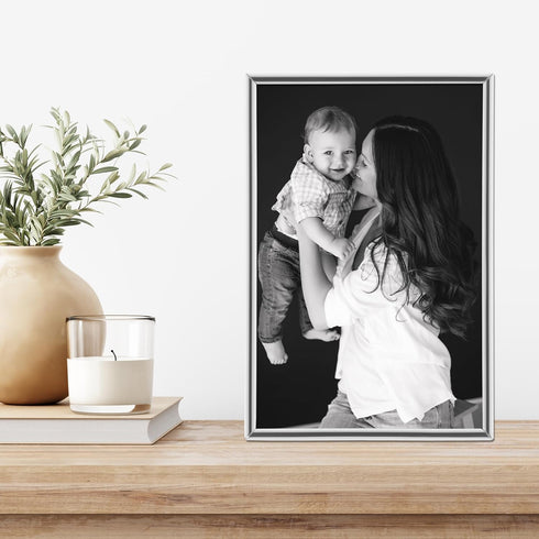 Lawrence Frames Simply Metal Picture Frame, Silver, 4 by 6-Inch