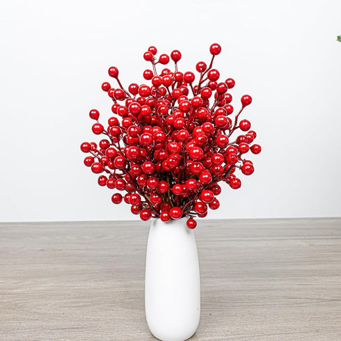 50 Pack 6.5 Inch J'FLORU Christmas Tree Decorations Artificial Berry Stems Red Berry Picks for Xmas Winter Christmas