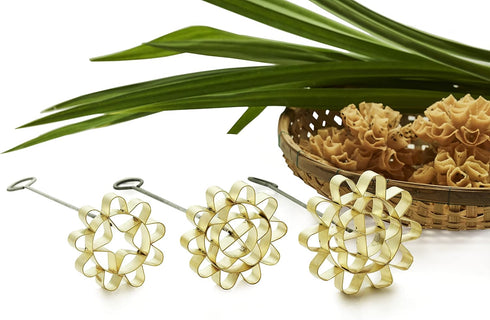 DOK JOK Brass Thai Flower Cookies Mold - Sunflower Crispy Biscuit Mold in Different Sizes (8 cm)