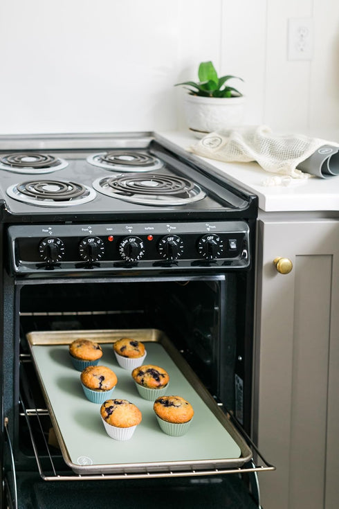 The Silicone Kitchen Silicone Oven Baking Mats, Dishwasher Safe, Extra Thick, Quarter Sheet, Green and Gray
