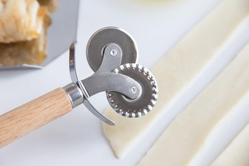 Fox Run 5542 Pastry Wheel Crimper and Cutter, Stainless Steel, 1 x 2.75 x 6.5 Inches
