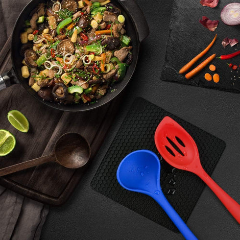 Silicone Trivet Mats Hot Mat, Robust Non Slip Coasters, Heat Resistant Mats (Black)