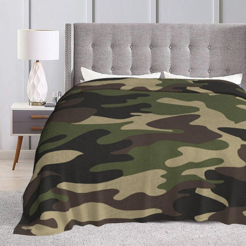 Perinsto 60"X50" Military Camouflage Pattern Throw Blanket Ultra Soft Warm All Season Green Camo Decorative Fleece