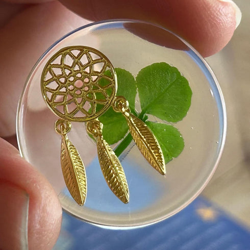 Real Four Leaf Clover Good Luck Pocket Token, 1.25” Preserved, Including Metal Ornament (Dream Catcher)