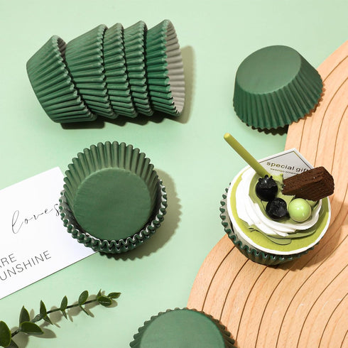 Whaline 300Pcs Green Cupcake Liners, Dark Green Baking Cups for Wedding, Baby Shower, Muffin Liners, Party Decorations
