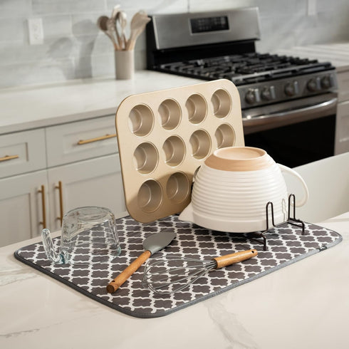 S&T INC. XL Dish Drying Mat 18” x 24” Absorbent Microfiber Kitchen Counter Pad in Pewter Grey Trellis