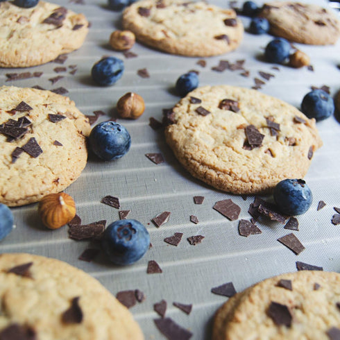 Navaris 3x Reusable Baking Sheets - 13"x16" Parchment Paper for Baking Oven - Set of 3 Pieces